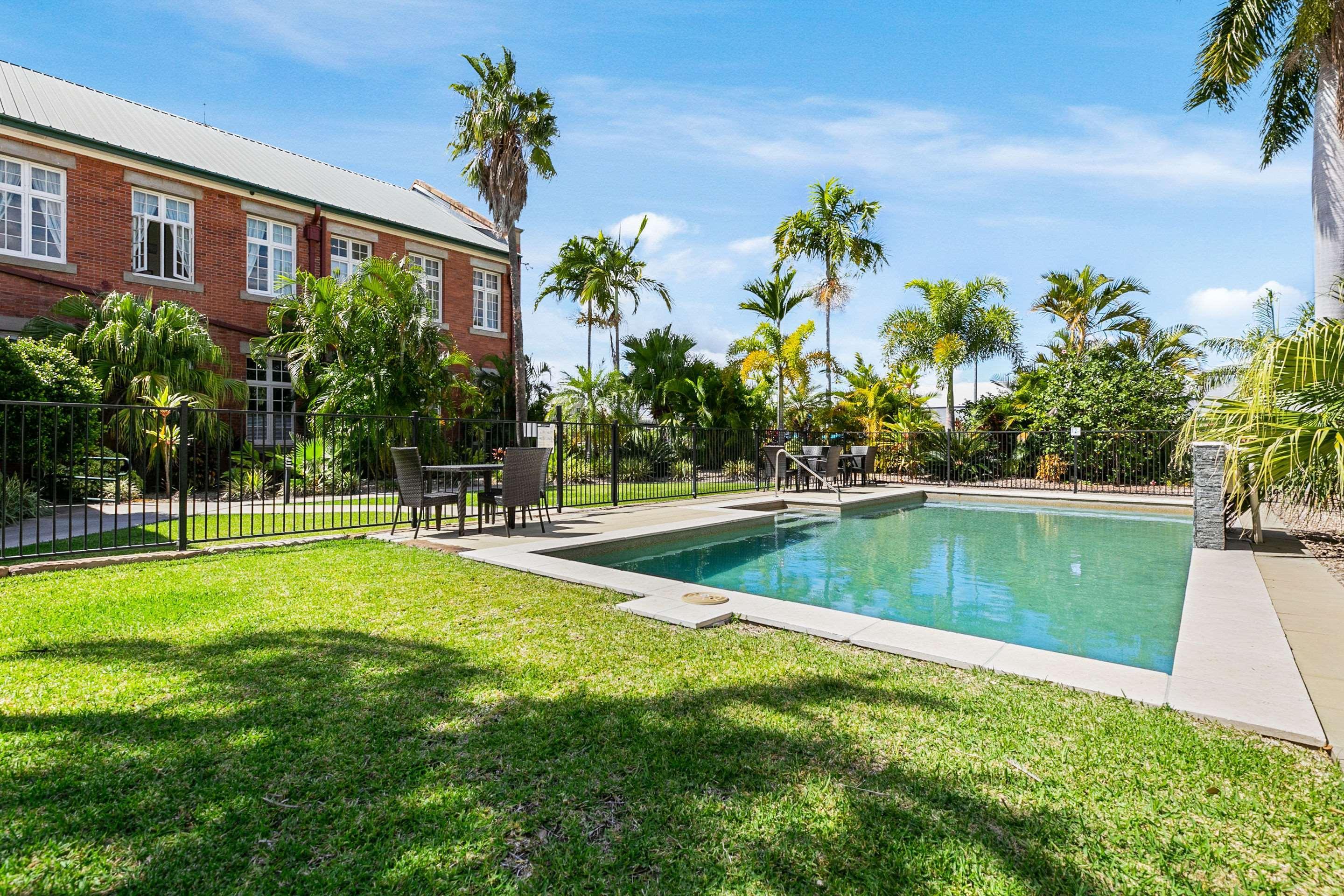 Quality Hotel Regent Rockhampton Exterior photo